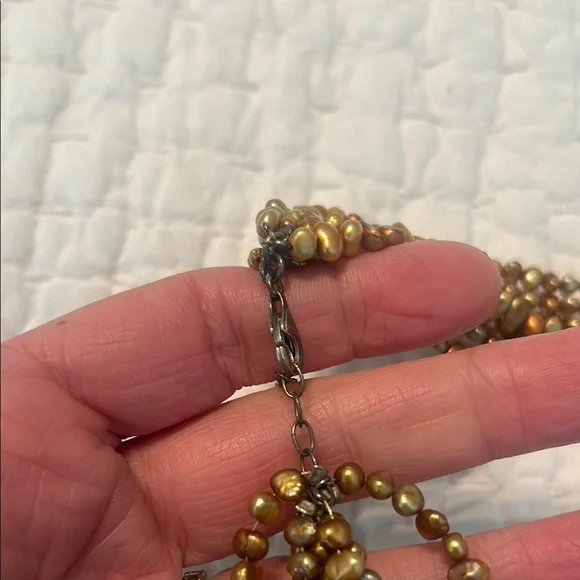 Elegant Gold Beaded Necklace - Picture 2 of 3
